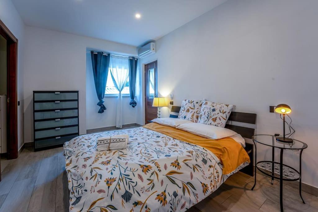 Appartamento Borgo Antico Paruzzaro エクステリア 写真