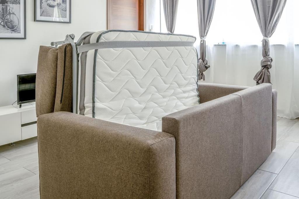 Appartamento Borgo Antico Paruzzaro エクステリア 写真